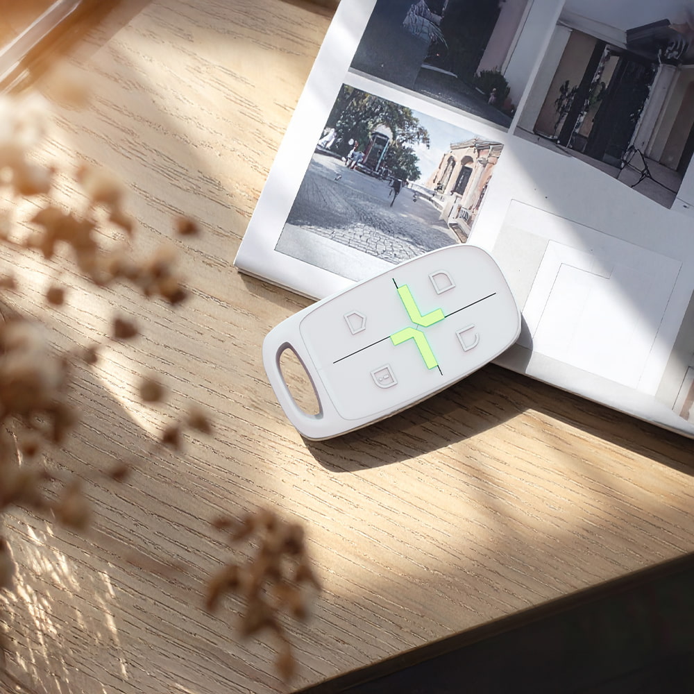 Радіобрелок керування системою GT KeyControl Радіобрелок керування системою GT KeyControl